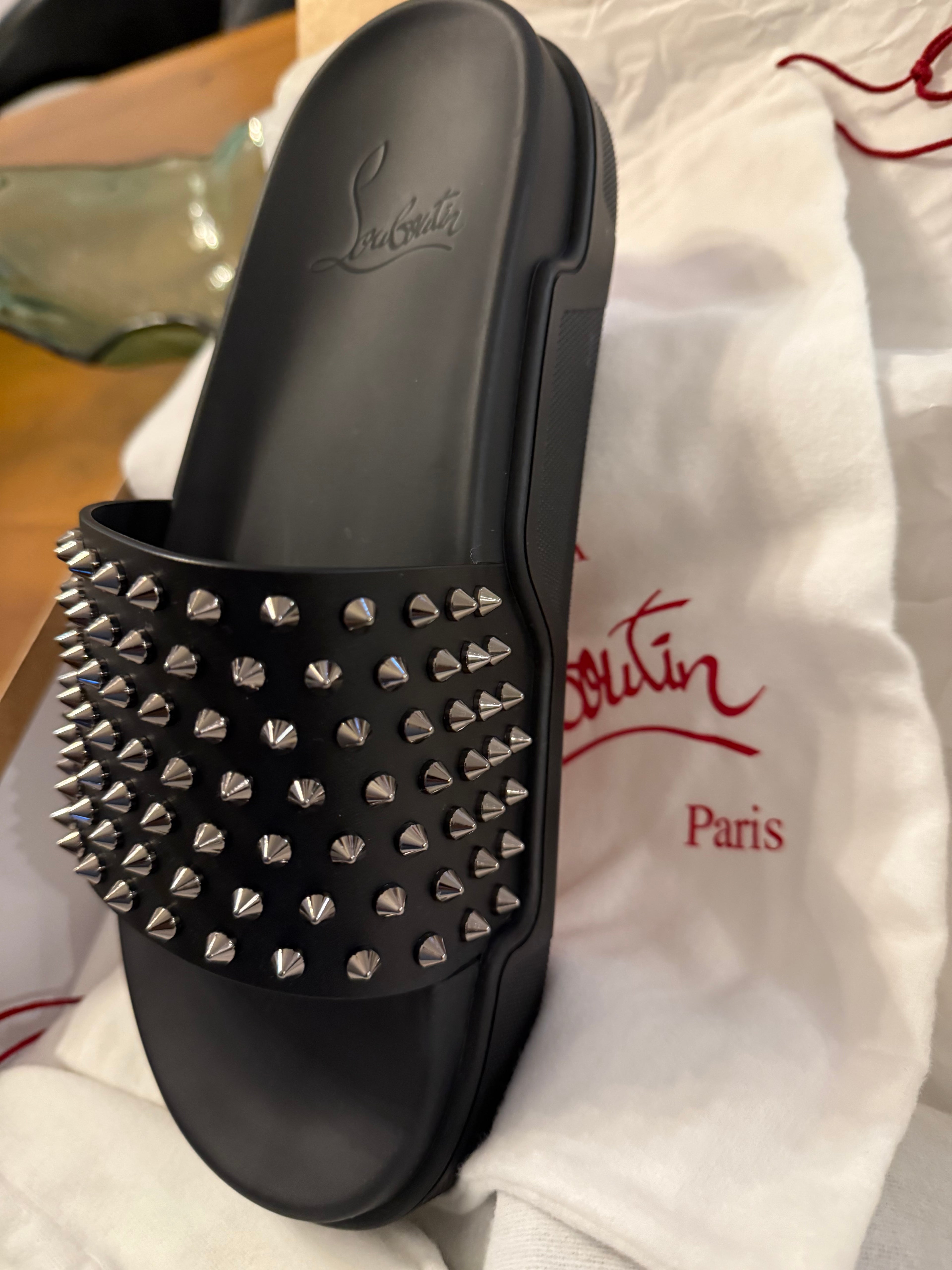 Christian Louboutin Loubishark Donna Flat Pool Slides